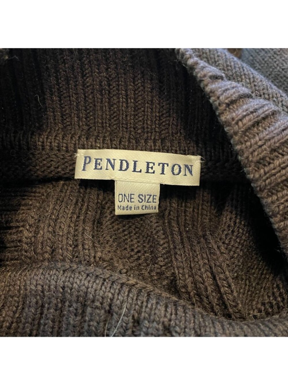 Pendleton Deep Brown 100% Merino Wool Cable Knit Cape OSFM - Picture 6 of 8
